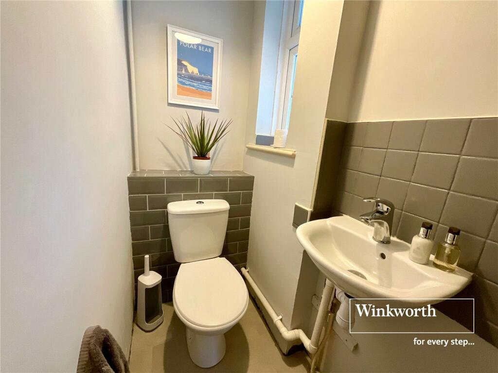 Additional image 10 of Baldwin Close, Christchurch, Dorset, BH23