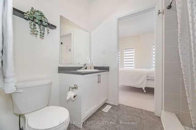 Additional image 25 of 18 Eastman Dr