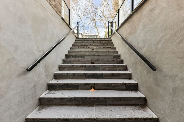 Additional image 35 of 1483 Briarwood Cres