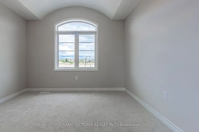 Additional image 24 of 1677 Sauble Crt