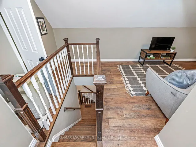 Additional image 30 of 218 Cumberland Ave