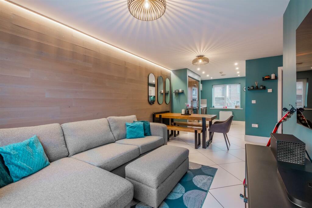 Additional image 7 of Spinners Avenue, Scholes, Cleckheaton, BD19 6AS