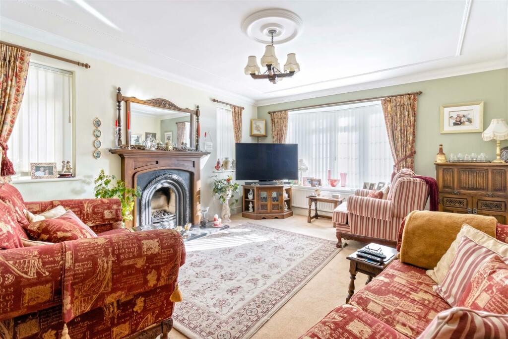 Additional image 33 of Manor Road, Lancing