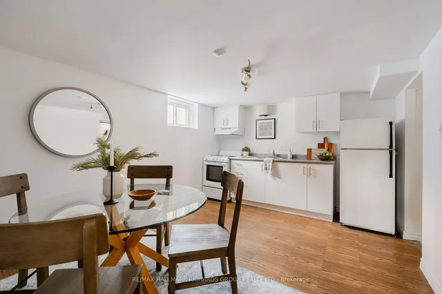 Additional image 15 of 19 Hart Ave