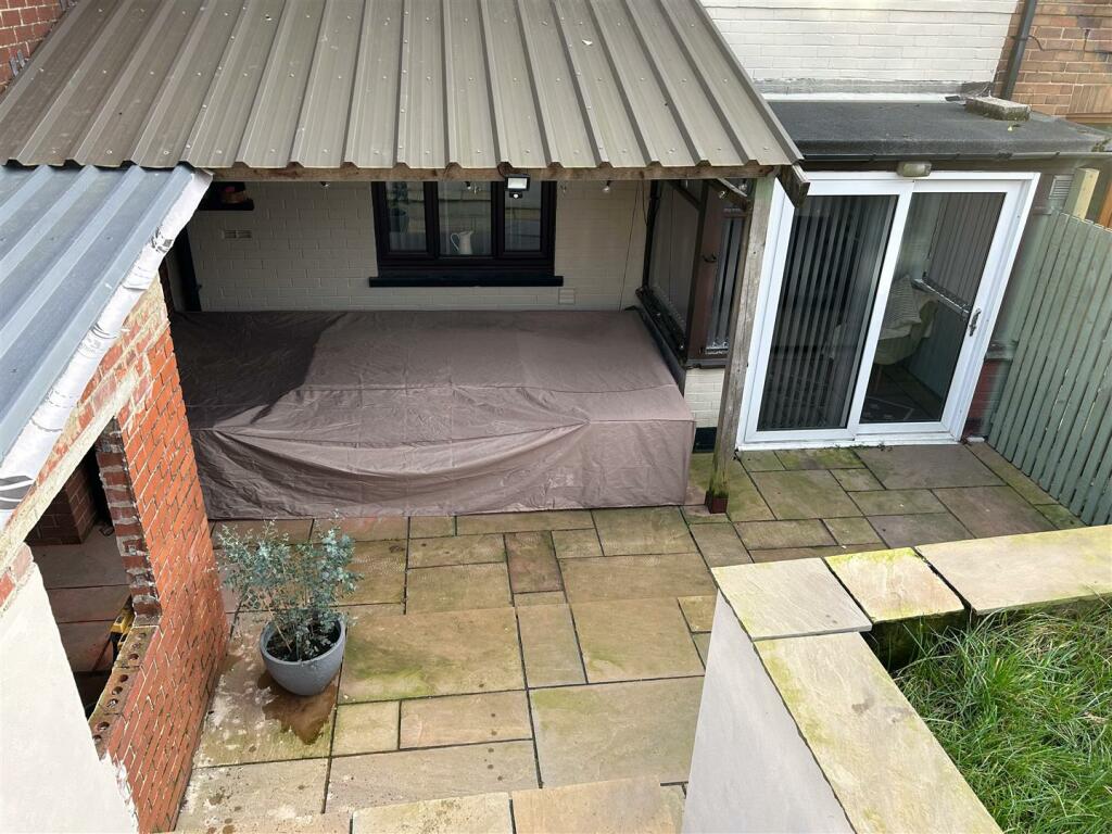Additional image 31 of Saxton Avenue, Bradford