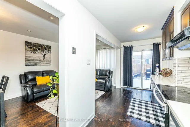 Additional image 11 of 43 Goldenlight Circ