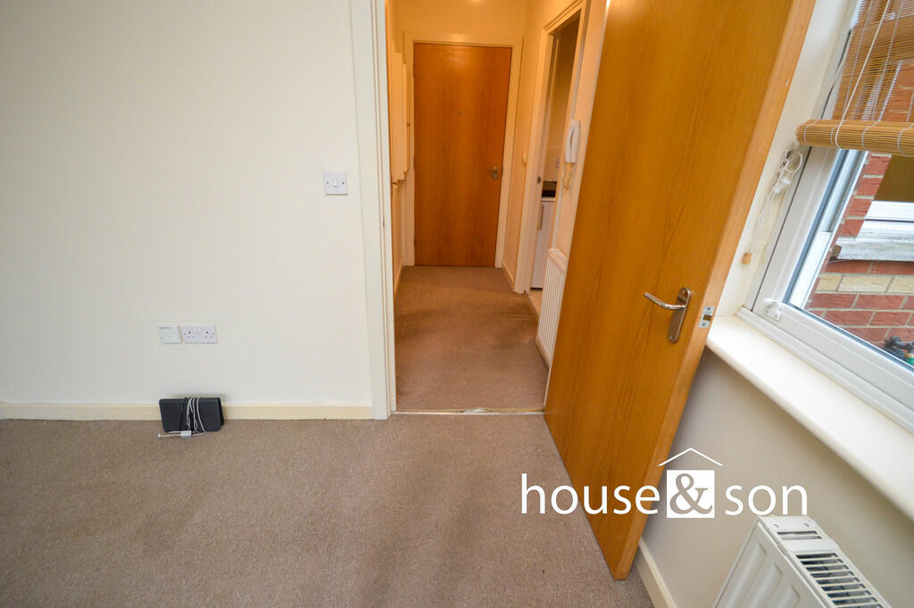 Additional image 10 of Livingstone Road