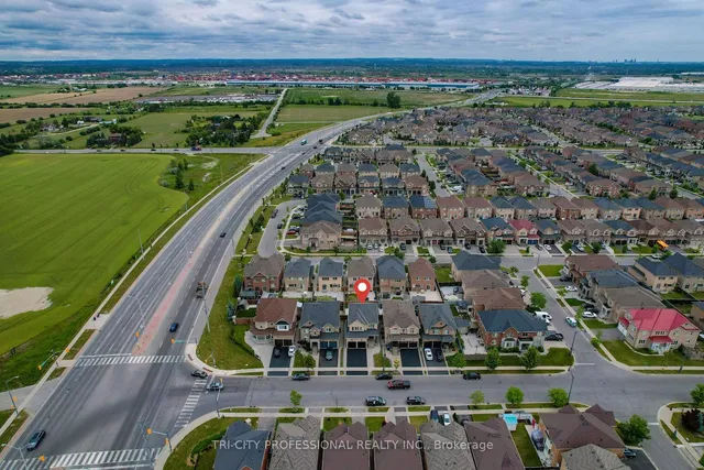 Additional image 34 of 5 Drummondville Dr