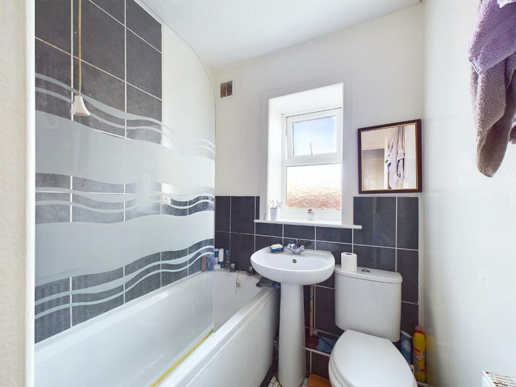 Additional image 7 of Rosebery Avenue, Shipley