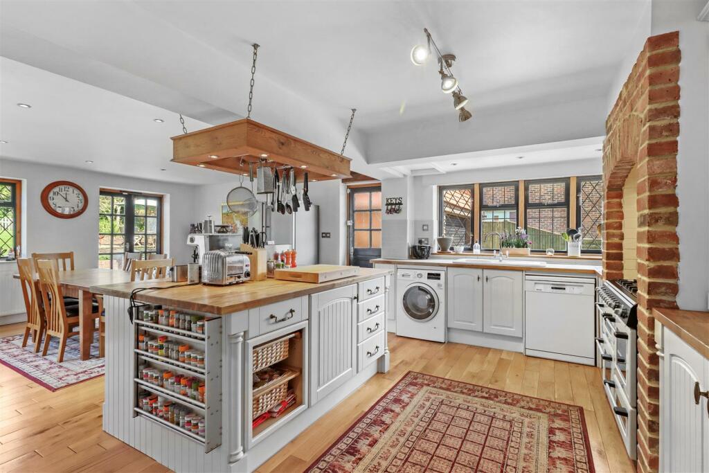 Additional image 30 of Sutton Avenue, Seaford