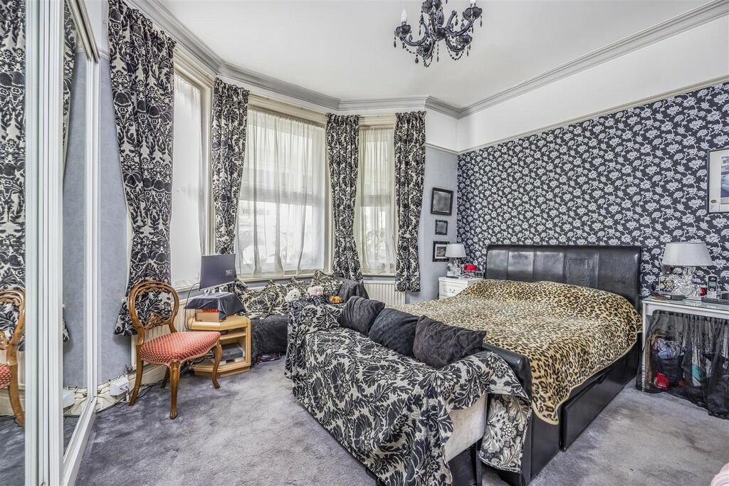 Additional image 5 of Holdenhurst Road, Bournemouth