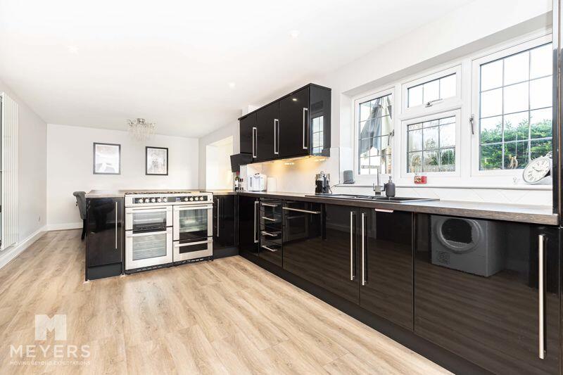 Additional image 4 of Walsingham Dene, Littledown, BH7