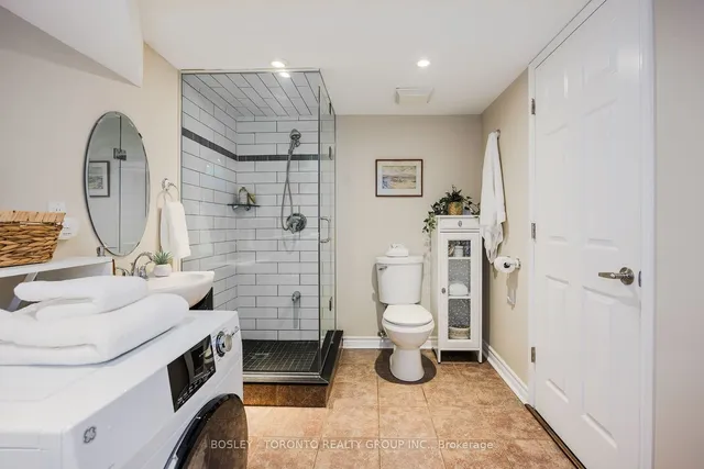 Additional image 38 of 96 Gillard Ave