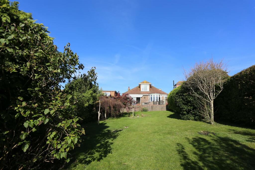 Additional image 31 of Crescent Drive South, Brighton