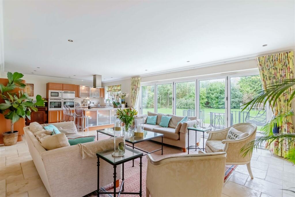 Additional image 16 of Ashurst Close, Goring-By-Sea