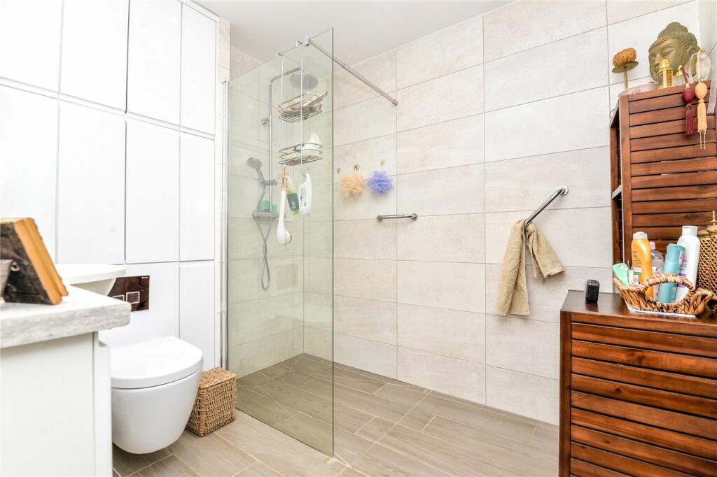 Additional image 8 of Fremington Court, Herbert Road, New Milton, Hampshire, BH25