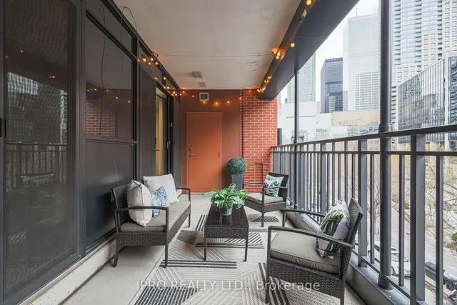 Additional image 33 of 55 Front St Unit 517