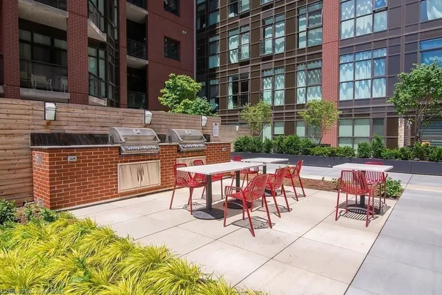 Additional image 20 of 118 King St Unit 1118