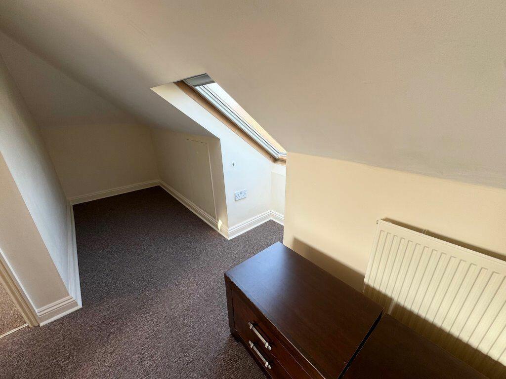 Additional image 8 of THREE DOUBLE BEDROOM STUDENT (P07604)