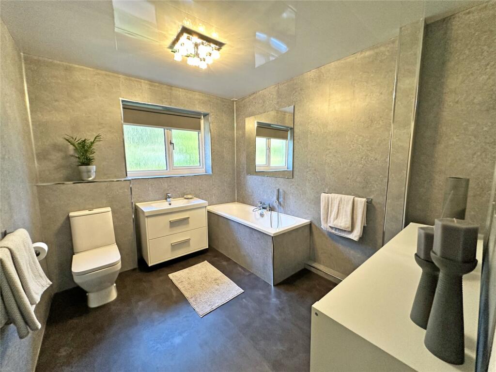 Additional image 17 of Dial Close, Bransgore, Christchurch, Hampshire, BH23