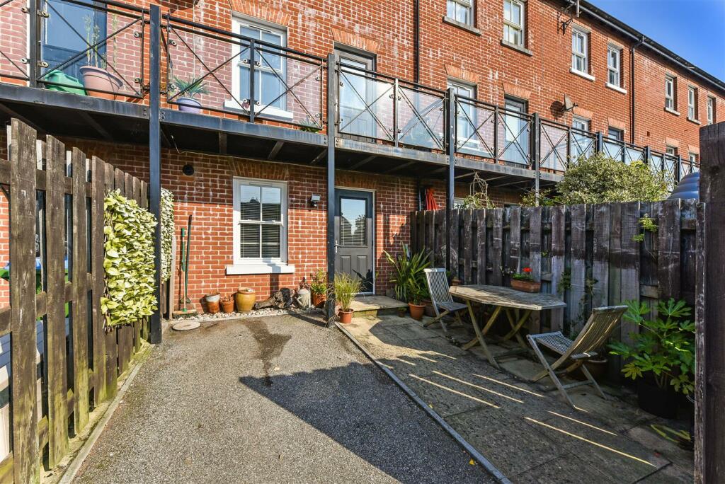 Additional image 8 of Surrey Street, Littlehampton