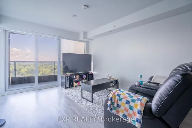 Additional image 9 of 585 Bloor St Unit 1324
