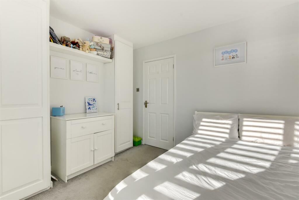 Additional image 35 of Marine Crescent, Goring-By-Sea, Worthing