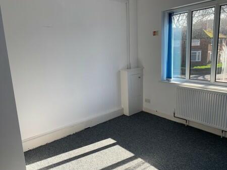 Additional image 5 of 33 New Lane, Bolton, Lancashire, BL2