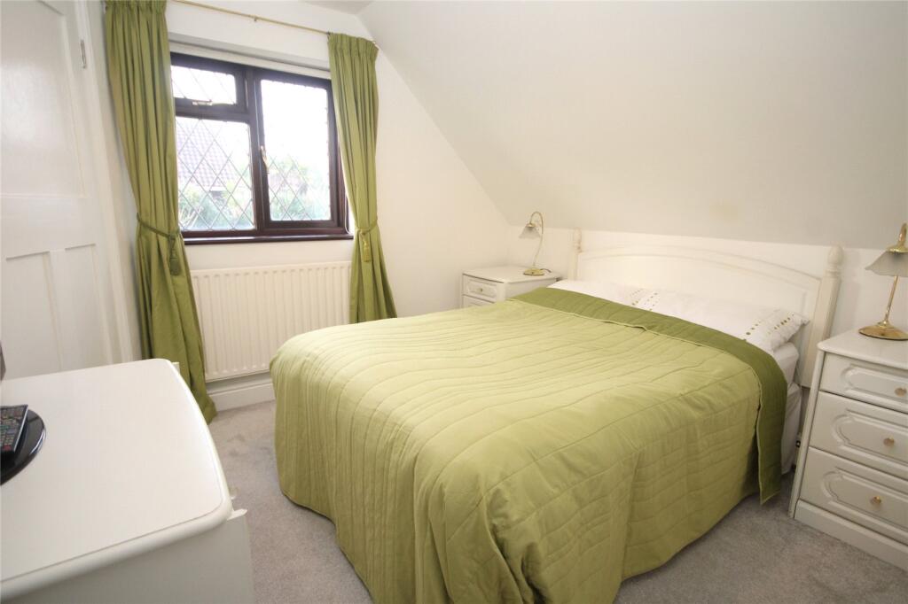 Additional image 12 of Dilly Lane, Barton on Sea, New Milton, Hampshire, BH25