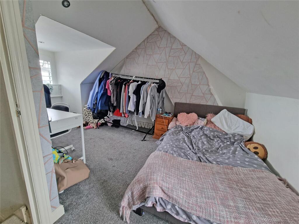 Additional image 12 of Gore Road, New Milton, Hampshire, BH25
