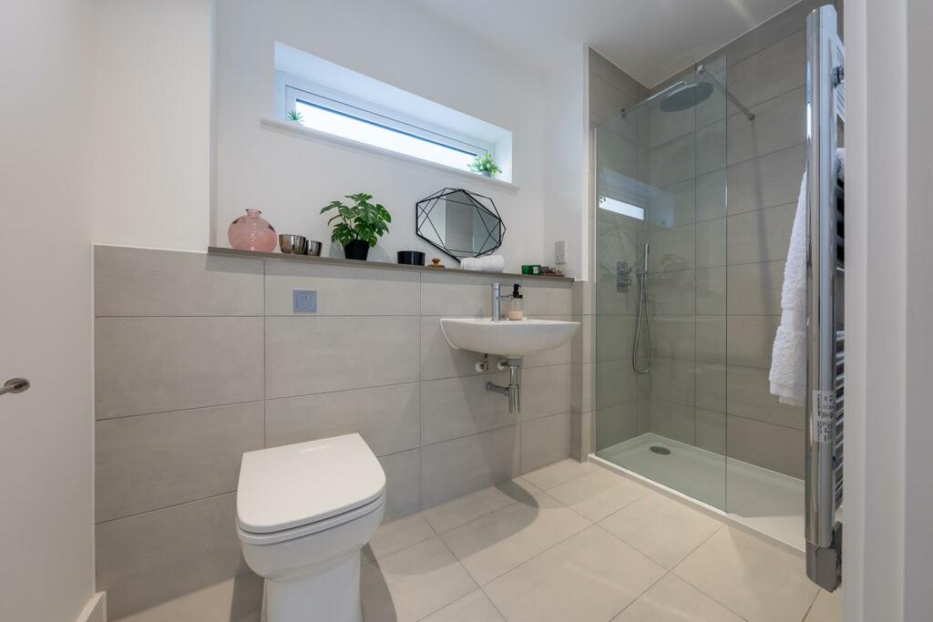 Additional image 10 of Neighbourhood, Bolton, BL1