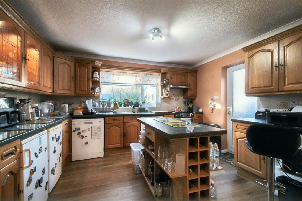 Additional image 5 of Halifax Drive, Durrington, Worthing