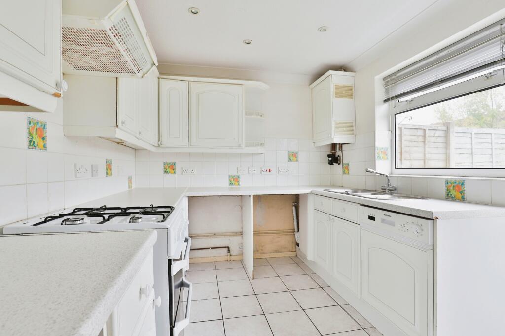 Additional image 7 of Charlton Close, MUSCLIFF, Bournemouth, Dorset, BH9