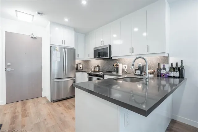 Additional image 5 of 479 Charlton Avenue East Unit 101