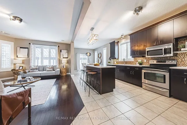 Additional image 11 of 524 Country Clair Pl