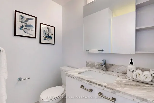 Additional image 12 of 2221 Yonge St Unit 2006