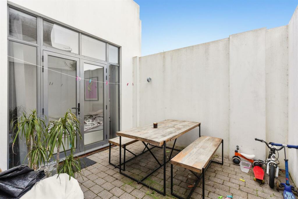 Additional image 4 of Ham Road, Shoreham-By-Sea