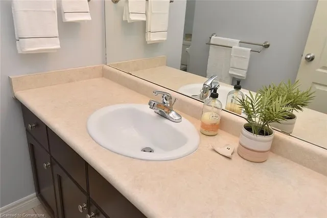 Additional image 34 of 23 Felicia Crt