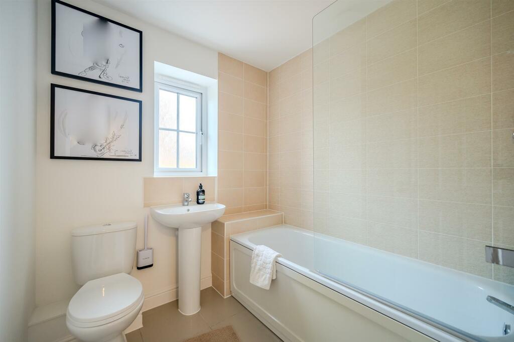 Additional image 18 of Highgrove Crescent, Polegate