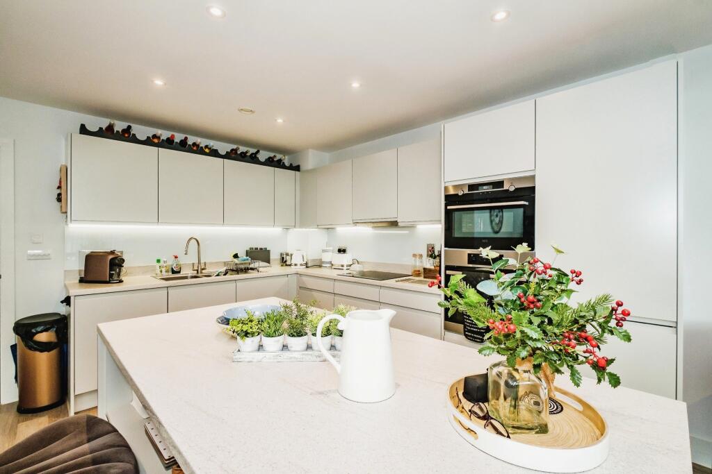 Additional image 6 of Brighton Road, Worthing, BN11