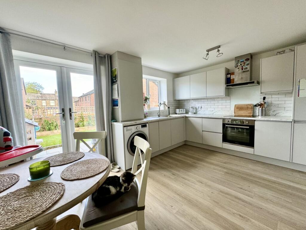 Additional image 2 of Westcliffe Road, Cleckheaton, BD19