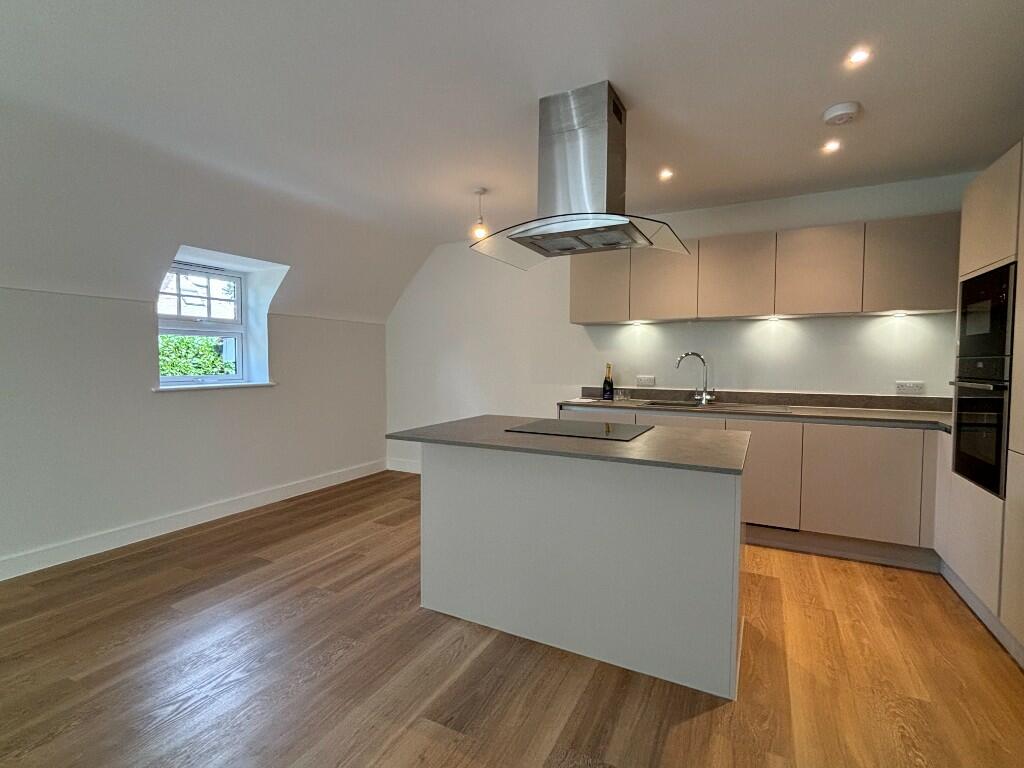 Additional image 5 of BH18 WOODLAND VIEW, Central Broadstone