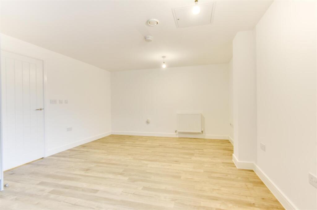 Additional image 7 of Narcissus Rise, Worthing