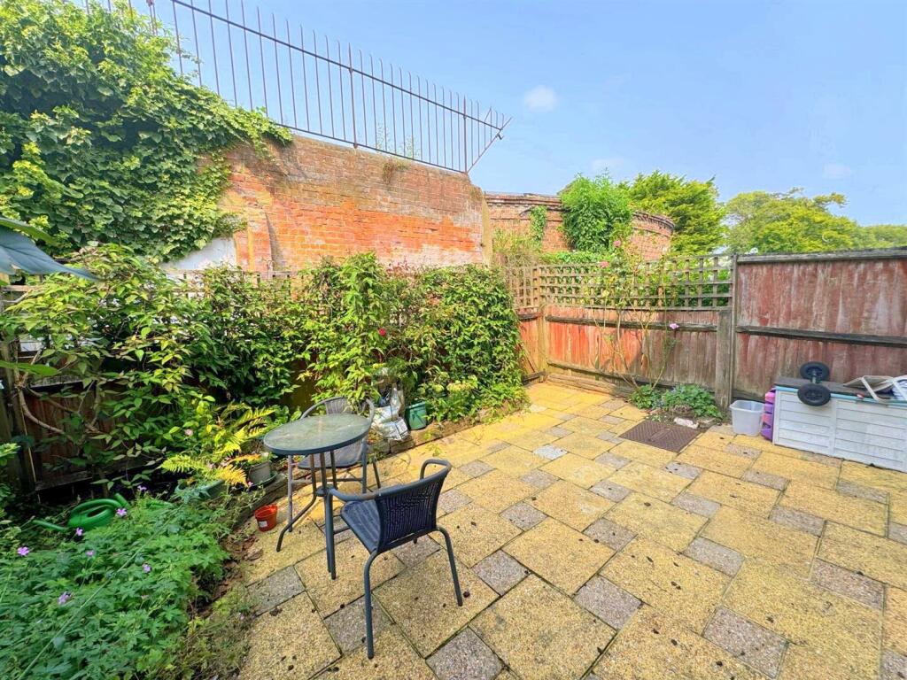 Additional image 4 of Beechwood Crescent, Eastbourne