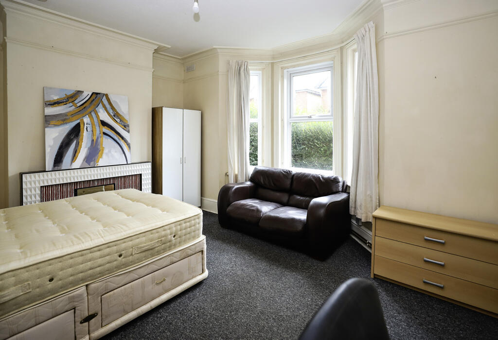 Additional image 11 of WINTON BANKS Bonham Rd