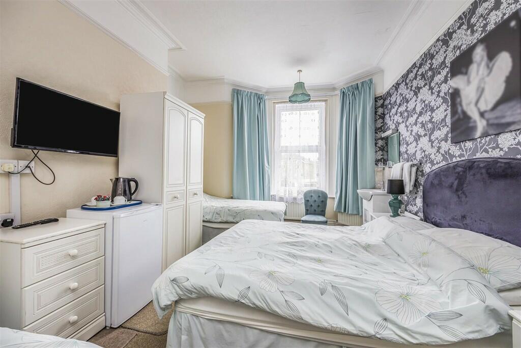 Additional image 22 of Holdenhurst Road, Bournemouth