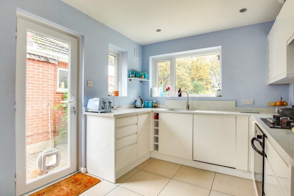 Additional image 6 of Elphinstone Road, Highcliffe, Christchurch, BH23