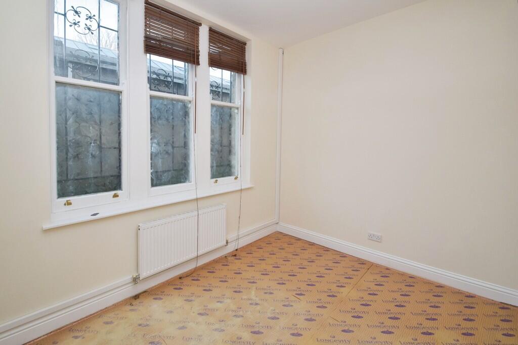 Additional image 9 of Victoria Road, Saltaire