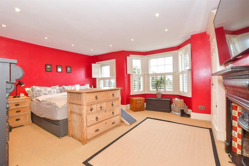 Additional image 8 of South Terrace, Littlehampton, West Sussex
