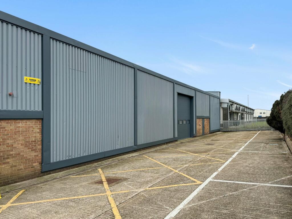 Additional image 9 of Unit 3A Malthouse Trading Estate, Brighton Road, Shoreham-By-Sea, West Sussex, BN43